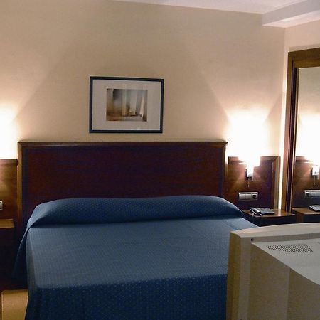 מלון פליגרוס Hg Gaona חדר תמונה